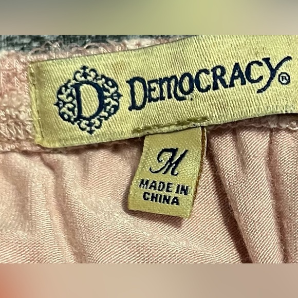 Democracy Layered Lace Dusty Pink Blouse size M - Picture 7 of 16